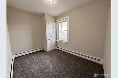 610 Cortlandt Street, Perth Amboy, NJ 08861 - Photo 3