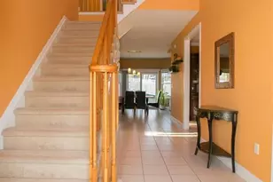 43 Melbloum Ln, Edison, NJ 08837 - Photo 9