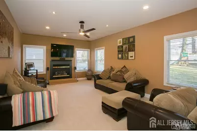 43 Melbloum Lane, Edison, NJ 08837 - Photo 27