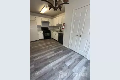 778 Harbortown Boulevard, Perth Amboy, NJ 08861 - Photo 5
