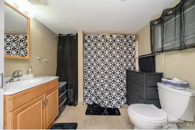 32 Loring Avenue, Edison, NJ 08817 - Photo 21