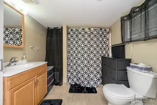 32 Loring Ave, Edison, NJ 08817 - Photo 21