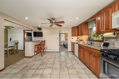 32 Loring Avenue, Edison, NJ 08817 - Photo 11