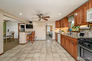 32 Loring Ave, Edison, NJ 08817 - Photo 11