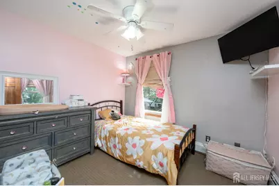 32 Loring Avenue, Edison, NJ 08817 - Photo 13