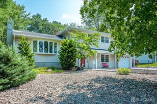 560 Wakefield Dr, Metuchen, NJ 08840 - Photo 3