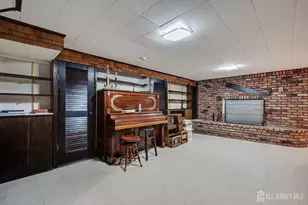 560 Wakefield Dr, Metuchen, NJ 08840 - Photo 47
