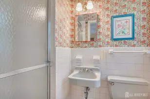 560 Wakefield Dr, Metuchen, NJ 08840 - Photo 35