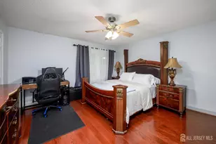 136 Woodmere Dr, Sayreville, NJ 08859 - Photo 21
