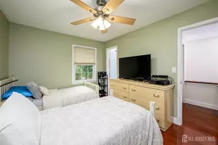 136 Woodmere Dr, Sayreville, NJ 08859 - Photo 13