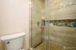 136 Woodmere Dr, Sayreville, NJ 08859 - Photo 19