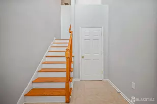189 Sunshine Dr, Piscataway Township, NJ 08854 - Photo 5