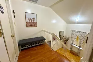 402 Holly Dr, Perth Amboy, NJ 08861 - Photo 9