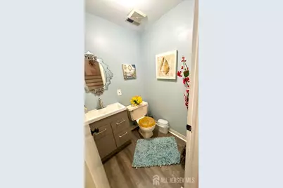 402 Holly Drive, Perth Amboy, NJ 08861 - Photo 11