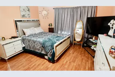 402 Holly Drive, Perth Amboy, NJ 08861 - Photo 21