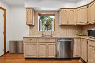304 Green St, Woodbridge Township, NJ 07095 - Photo 9