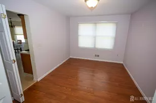66 Morris Ct, Sayreville, NJ 08879 - Photo 9