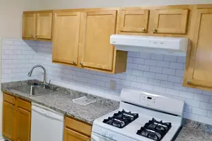 66 Chatham Ct, East Windsor Township, NJ 08520 - Photo 3