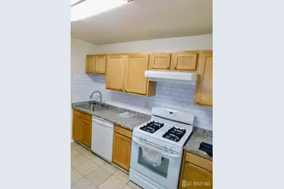 66 Chatham Court, East Windsor Township, NJ 08520 - Photo 3