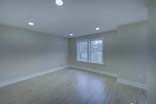 8 Travers Ave, Edison, NJ 08817 - Photo 9