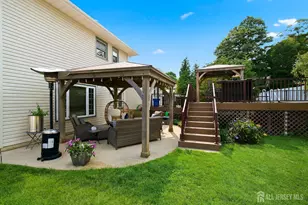 25 Dusko Dr, Sayreville, NJ 08859 - Photo 23