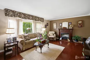 25 Dusko Dr, Sayreville, NJ 08859 - Photo 5