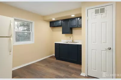 368 Inslee Street, Perth Amboy, NJ 08861 - Photo 7