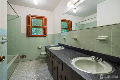 25 Dunston Drive, East Brunswick Township, NJ 08816 - Photo 13