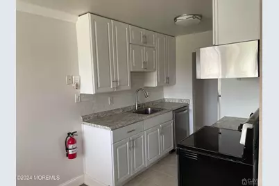 60 Manchester Court #E, Freehold Township, NJ 07728 - Photo 3