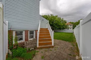 11 E Kupsch Street E, Sayreville, NJ 08872 - Photo 25
