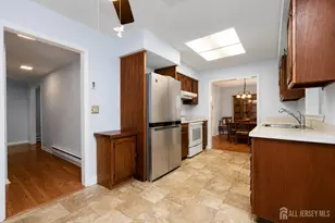 457 Roxbury Ln, Monroe Township, NJ 08831 - Photo 11