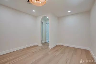 300 E Chestnut Avenue E, Metuchen, NJ 08840 - Photo 53