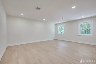 300 E Chestnut Avenue E, Metuchen, NJ 08840 - Photo 51