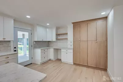300 E Chestnut Avenue E, Metuchen, NJ 08840 - Photo 35