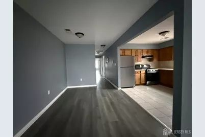35 Tillinghast Street, Newark, NJ 07108 - Photo 3