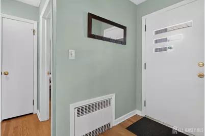 952 Cranbury Cross Road, North Brunswick Township, NJ 08902 - Photo 5