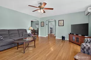 952 Cranbury Cross Rd, North Brunswick Township, NJ 08902 - Photo 9