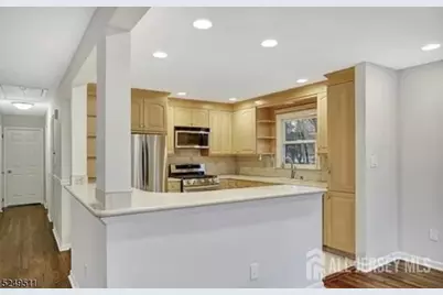 10 Cedar Street, Bridgewater, NJ 08807 - Photo 5