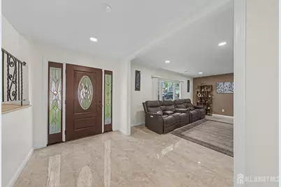 41 Montclair Avenue, Edison, NJ 08820 - Photo 5