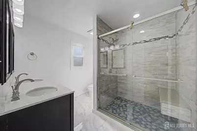 41 Montclair Avenue, Edison, NJ 08820 - Photo 21