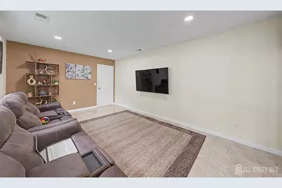 41 Montclair Avenue, Edison, NJ 08820 - Photo 7