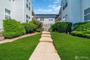 189 Bexley Ln, Piscataway Township, NJ 08854 - Photo 5