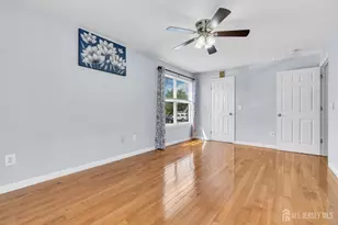 189 Bexley Ln, Piscataway Township, NJ 08854 - Photo 11