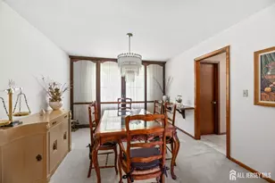 11 Aspen Cir, Edison, NJ 08820 - Photo 9