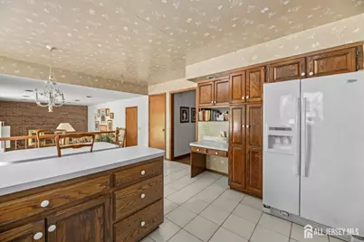 11 Aspen Circle, Edison, NJ 08820 - Photo 15