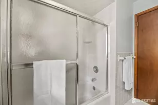 11 Aspen Cir, Edison, NJ 08820 - Photo 27
