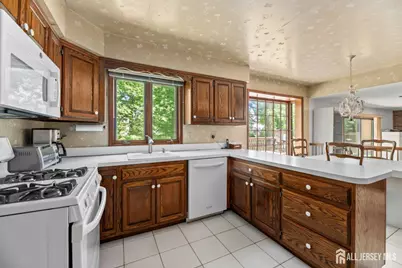 11 Aspen Circle, Edison, NJ 08820 - Photo 13