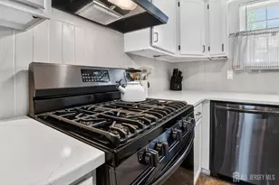 734 Darlington Dr, Old Bridge Township, NJ 08857 - Photo 7