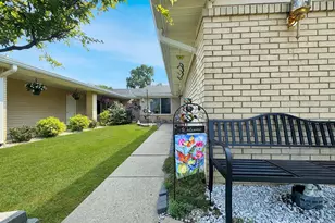737B Prospect Rd, Monroe Township, NJ 08831 - Photo 7