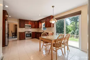 24 Van Hise Ct, East Brunswick Township, NJ 08816 - Photo 5